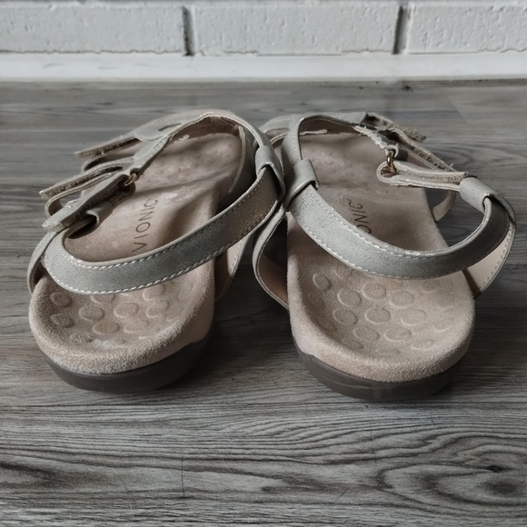 Vionic Jodie Gold Strappy Sandals Women's Size 9 - Picture 2 of 5